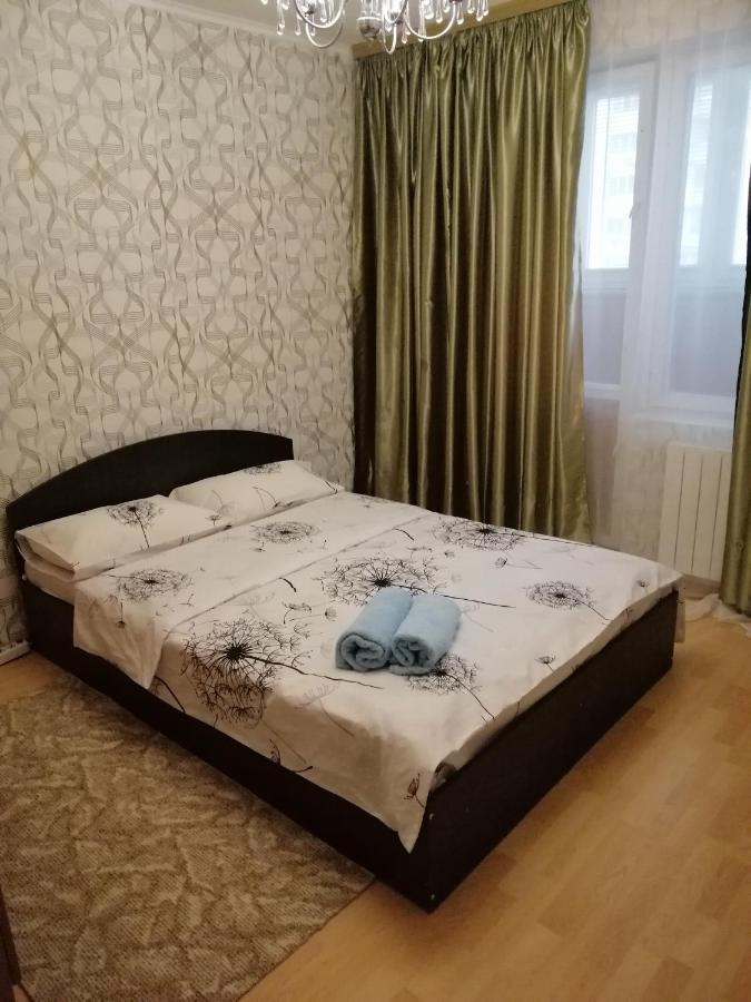 Патриарха Скрипника 7,Жд Вокзал, Ультрамарин Apartamento Kiev Exterior foto